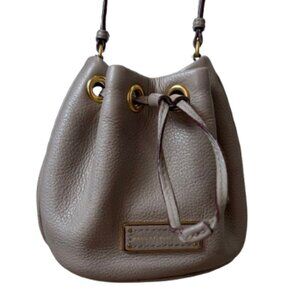 Marc by MARC JACOBS Mini Bucket Bag Crossbody Cream Grey Pebbled Leather
